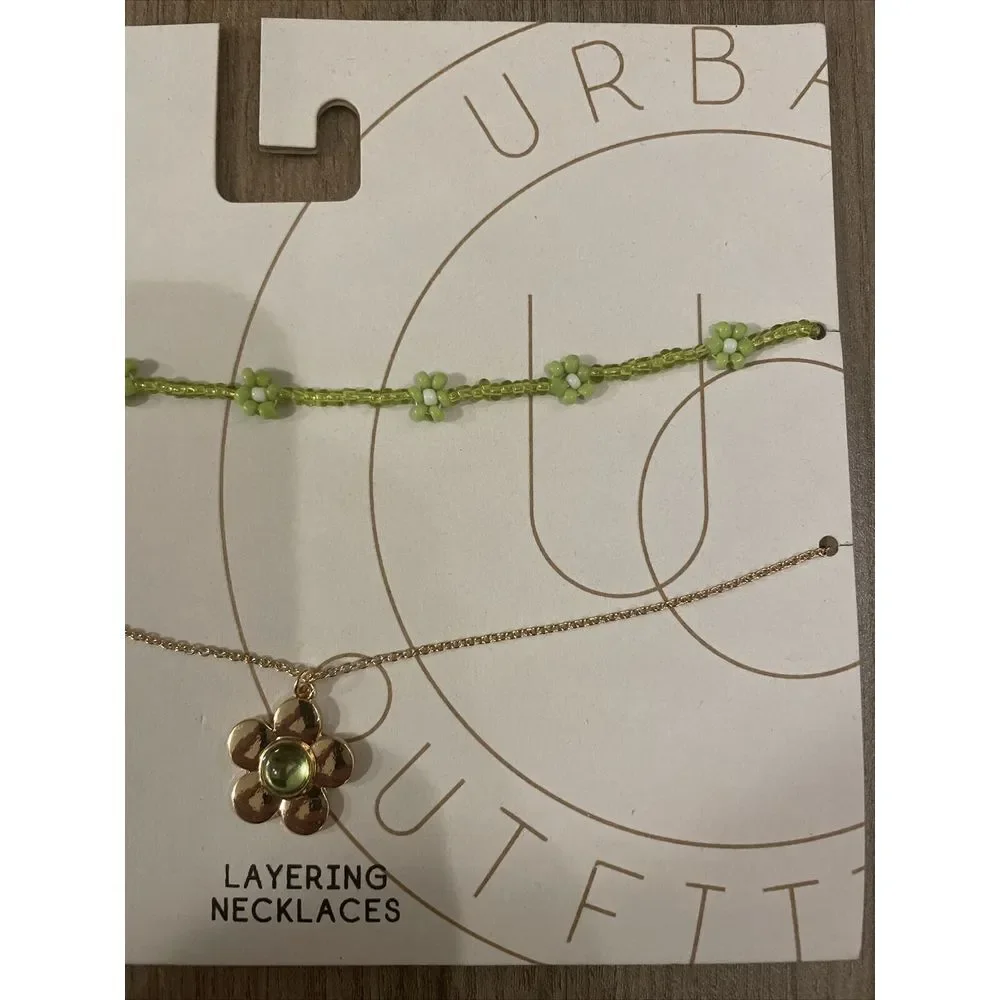 Urban Outfitters Layla Beaded Flower‎ Layered Necklace Gold Tone LT Green Color